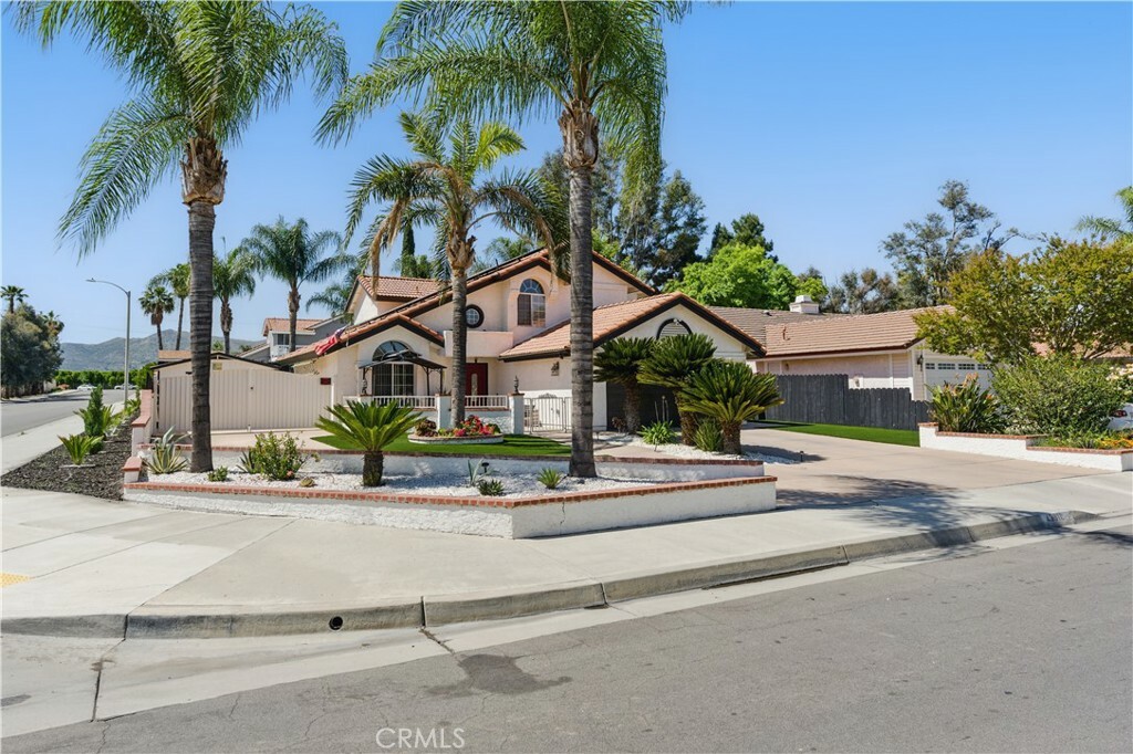 43311 Alto Drive  Hemet CA 92544 photo