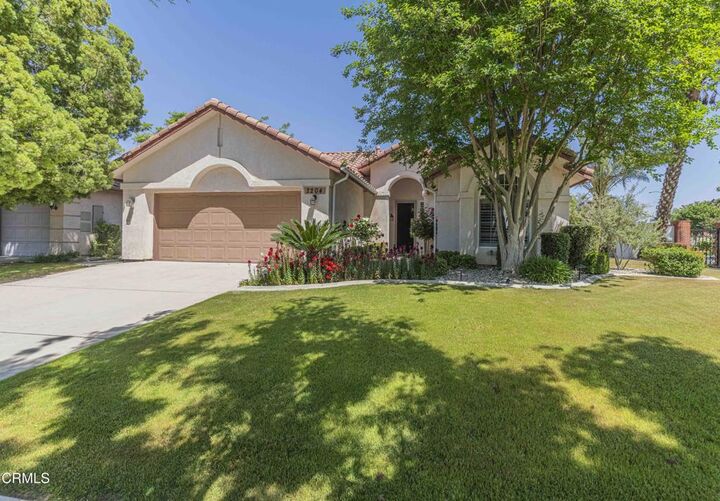 Property Photo:  2204 Snowdrop Drive  CA 93311 