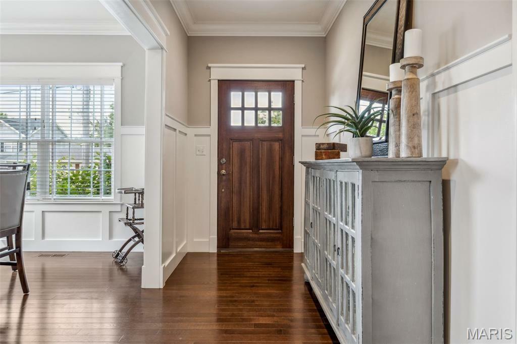 Property Photo: 11910 Lillian Avenue MO 63131