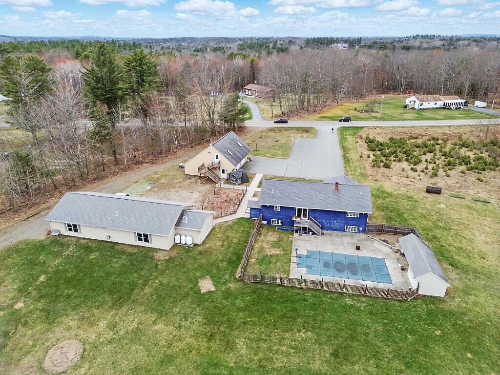 Property Photo: 166 Weeks Mills Road ME 04358