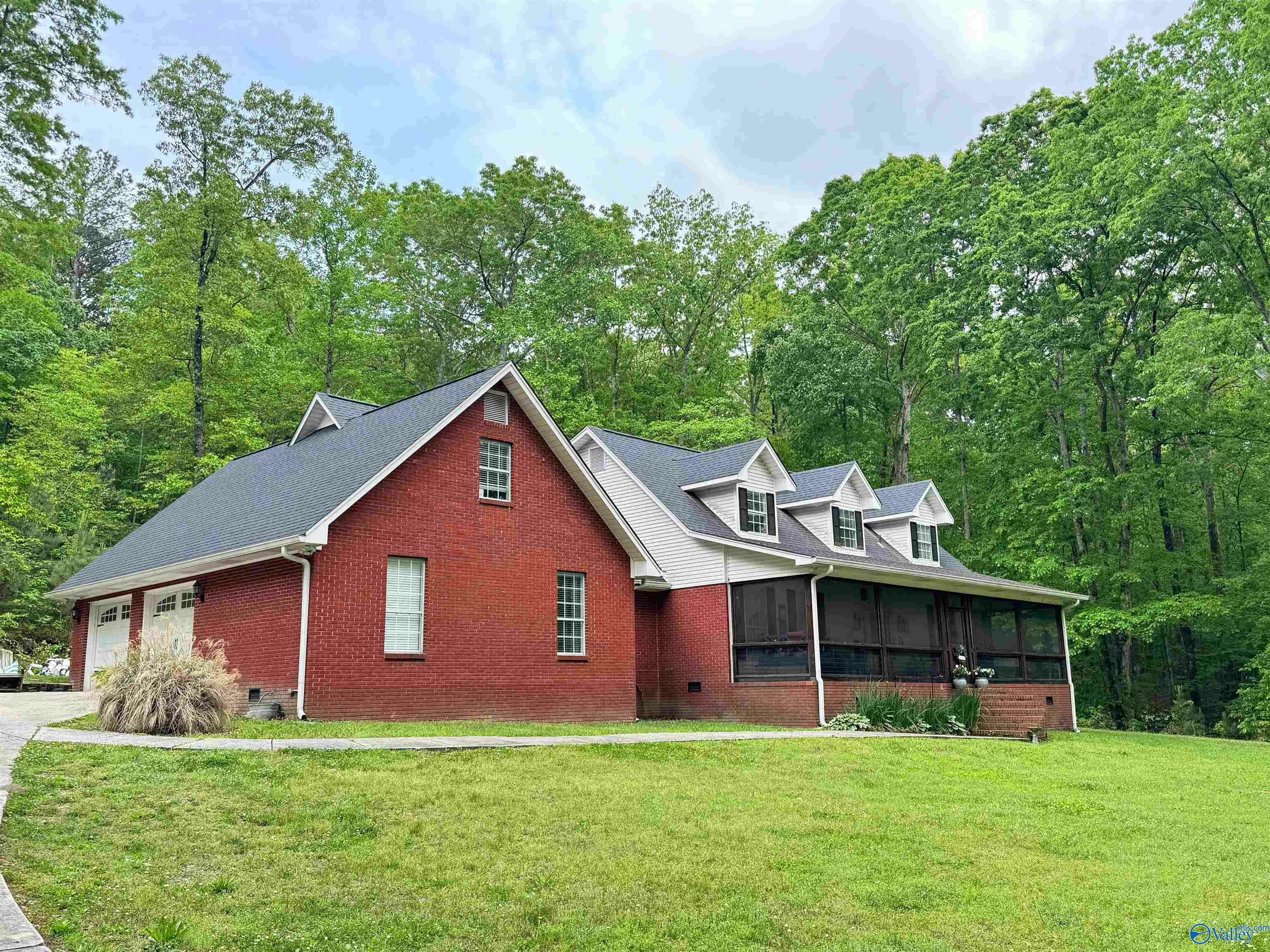 7668 Owls Hollow Road  Gadsden AL 35901 photo