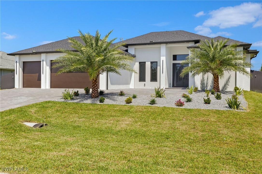 Property Photo:  4225 SW 14th Place  FL 33914 