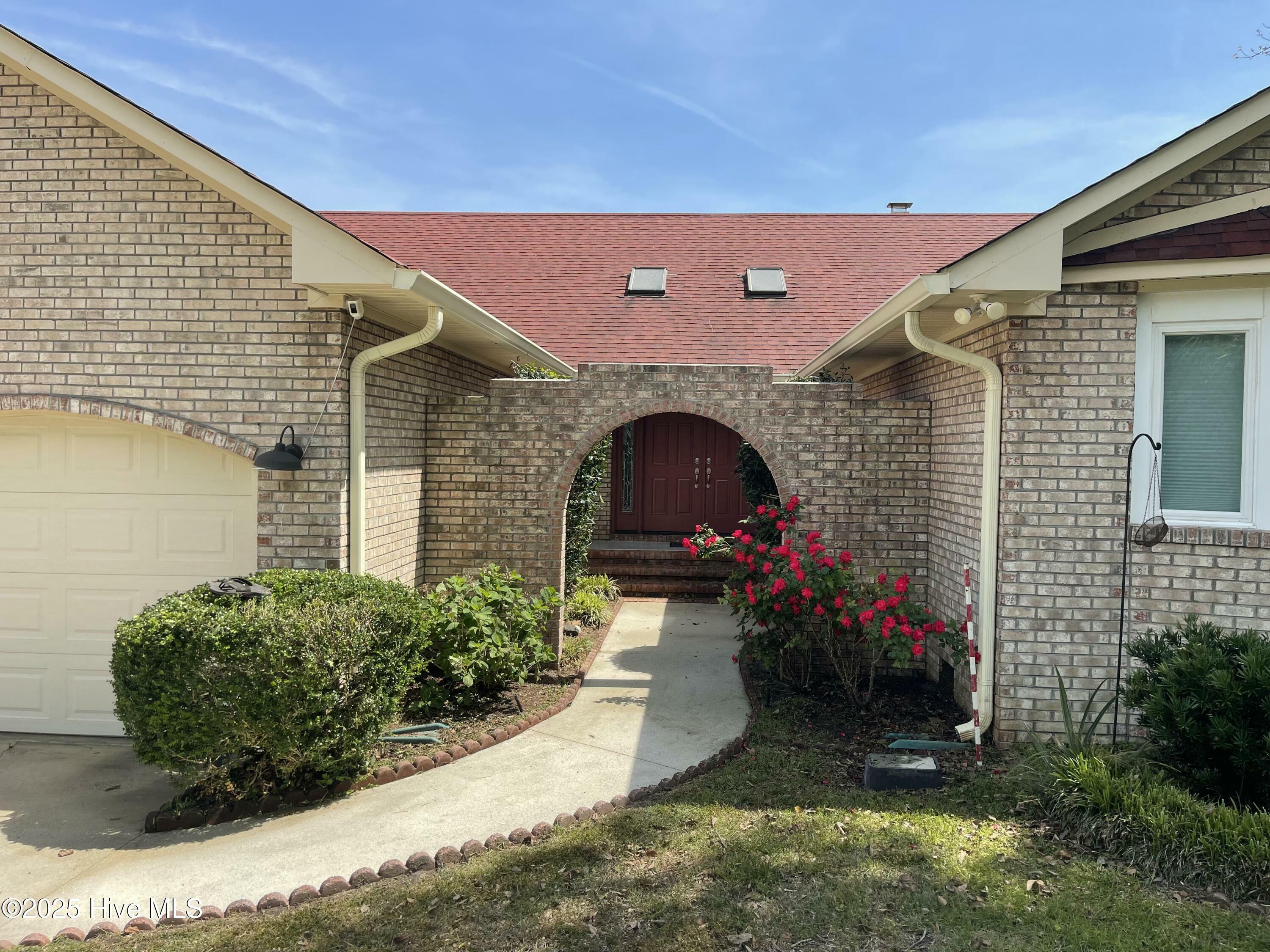 Property Photo: 995 Chadwick Shores Drive NC 28460