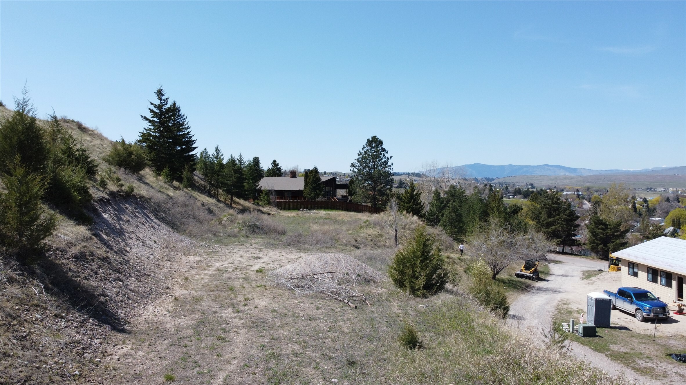 Property Photo: 998 Hillside Court MT 59860