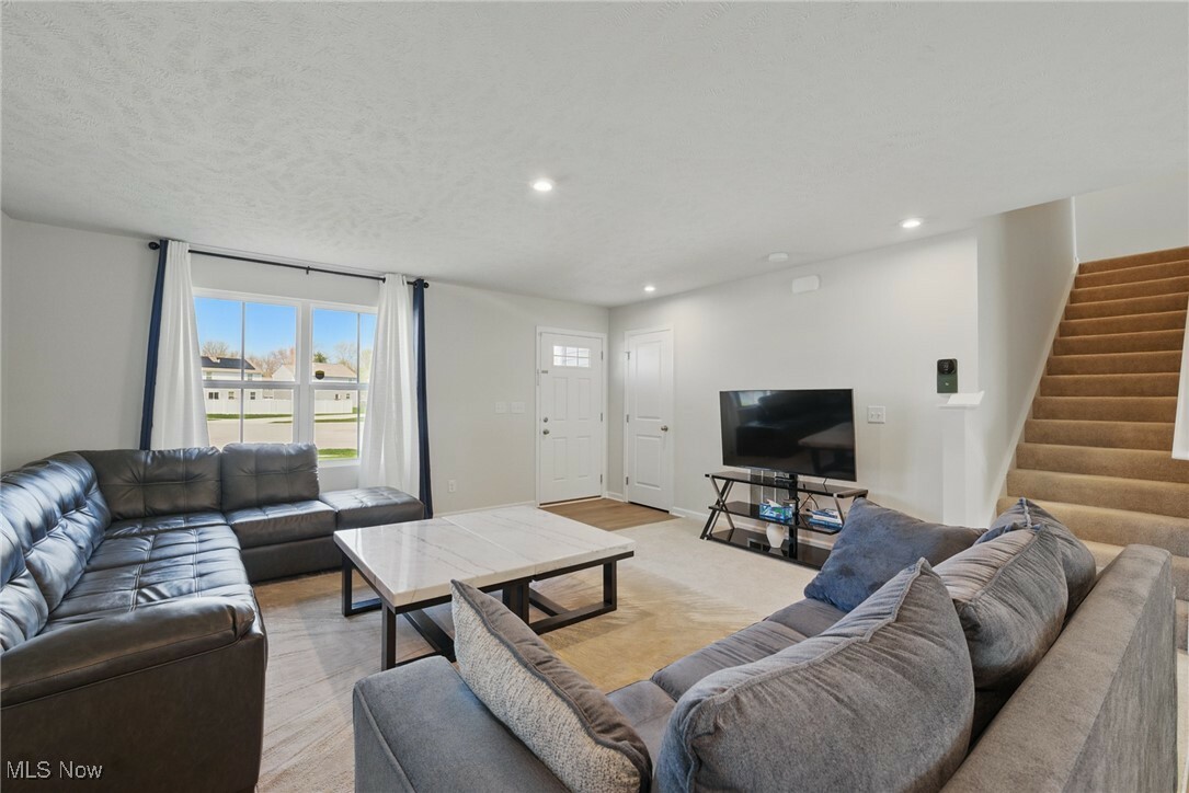 Property Photo: 152 Zenith Court OH 44095