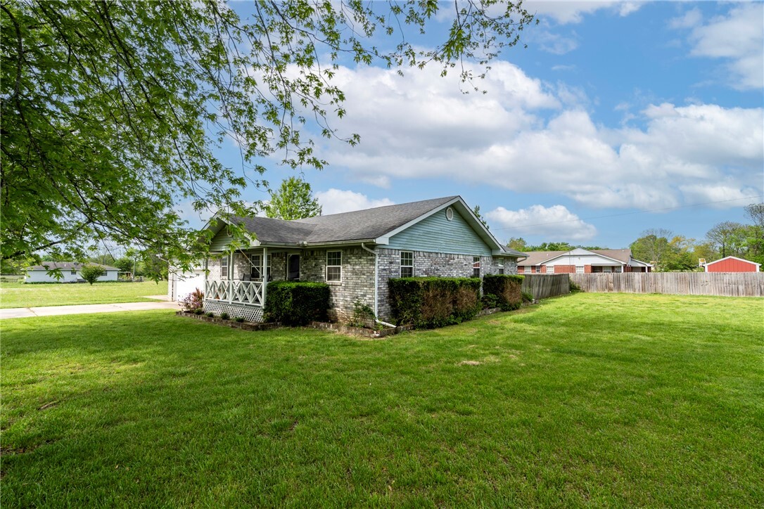Property Photo: 1622 2nd Street OK 74965