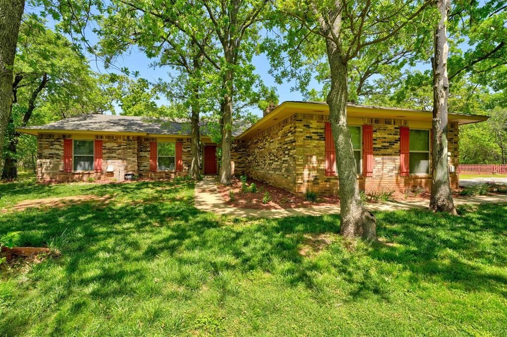 Property Photo:  3620 W Charter Oak Road  OK 73034 