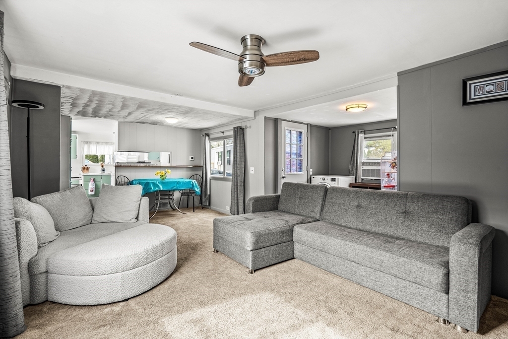 Property Photo: 200 North St 11-B MA 01923