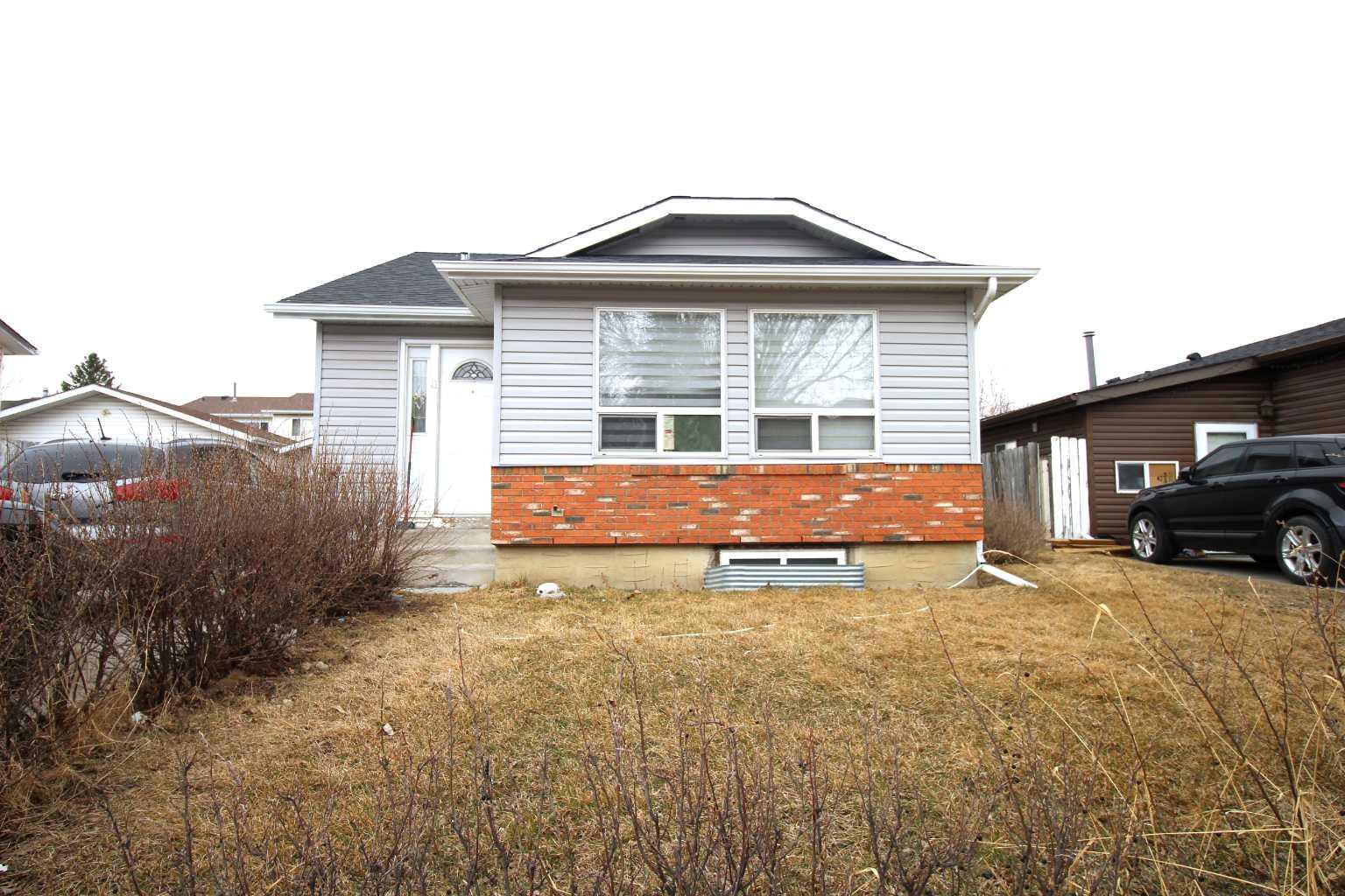 Photo de la propriété: 11 Falshire Drive NE AB T3J 1P7