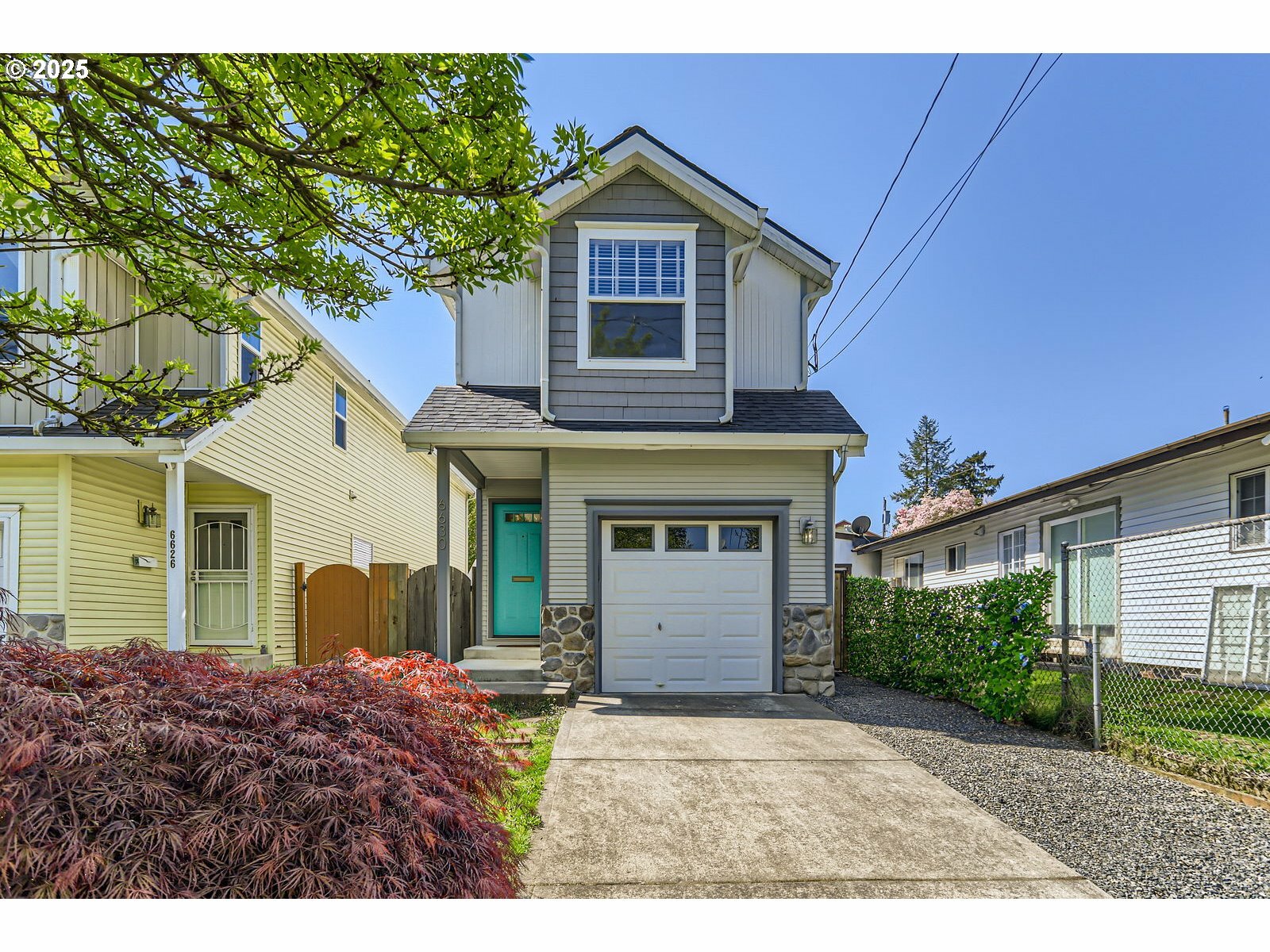 6630 N Seneca St  Portland OR 97203 photo