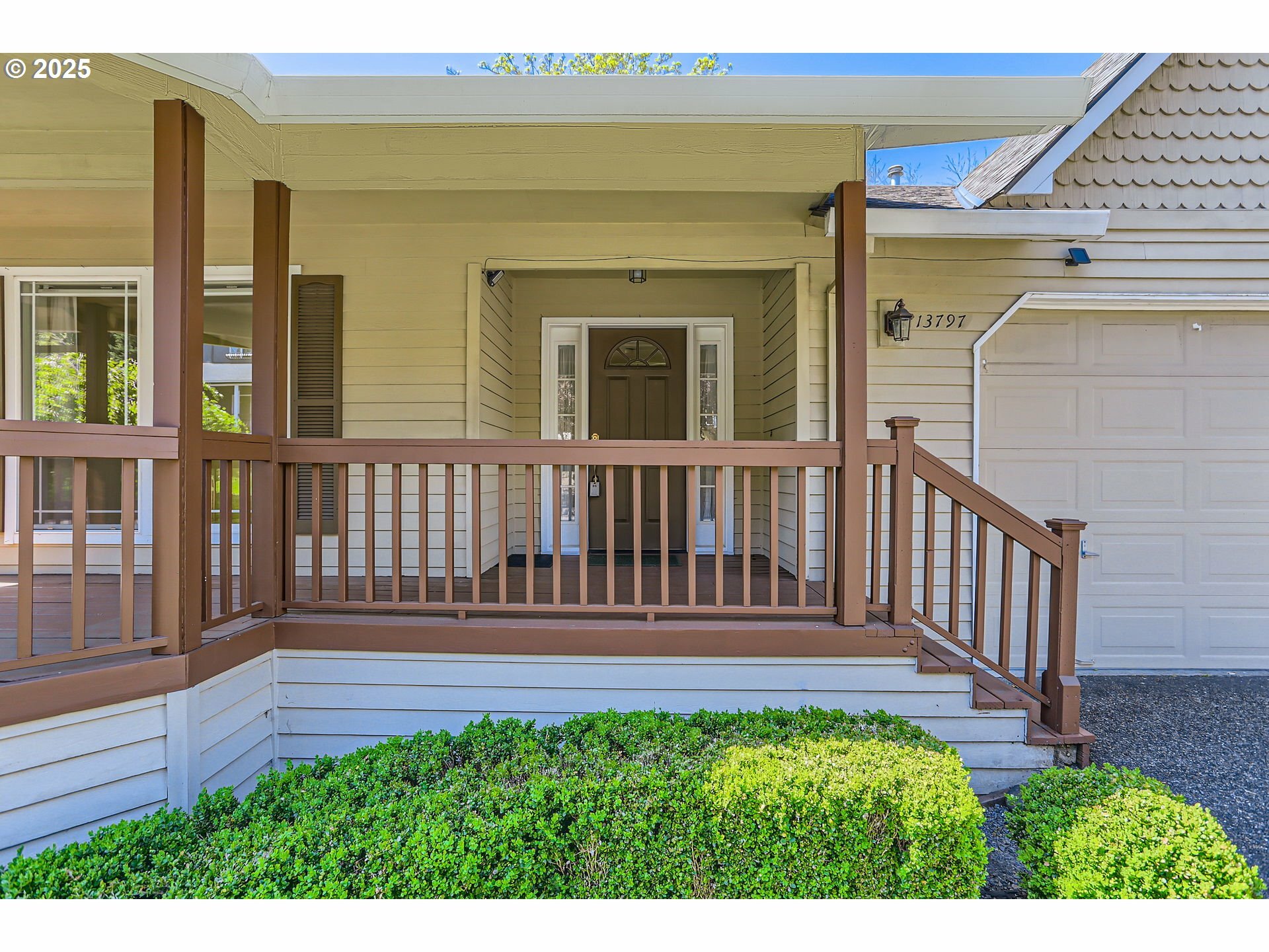 Property Photo: 13797 SE 141st Ave OR 97015