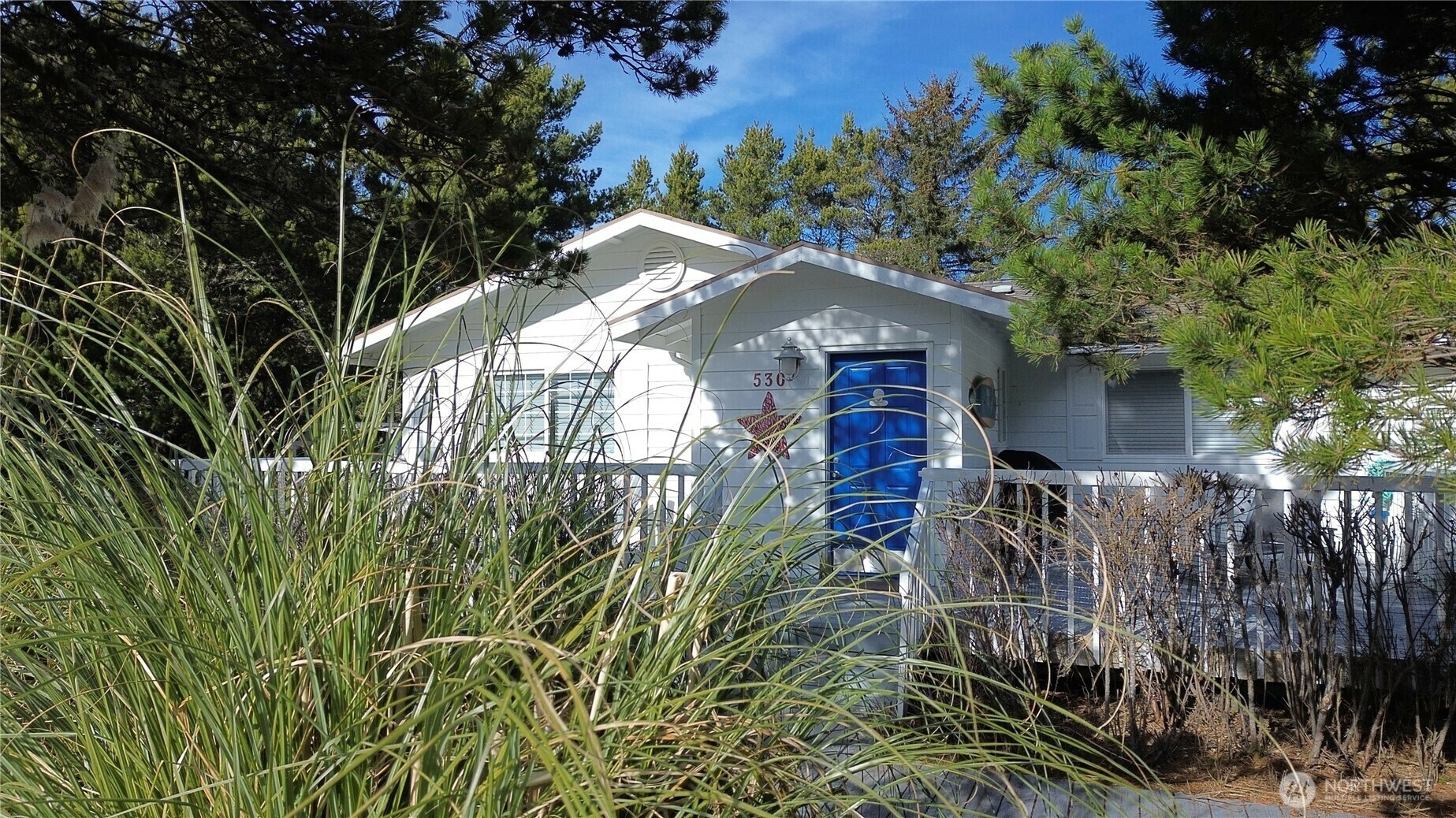 Property Photo:  530 S Surf Street  WA 98595 