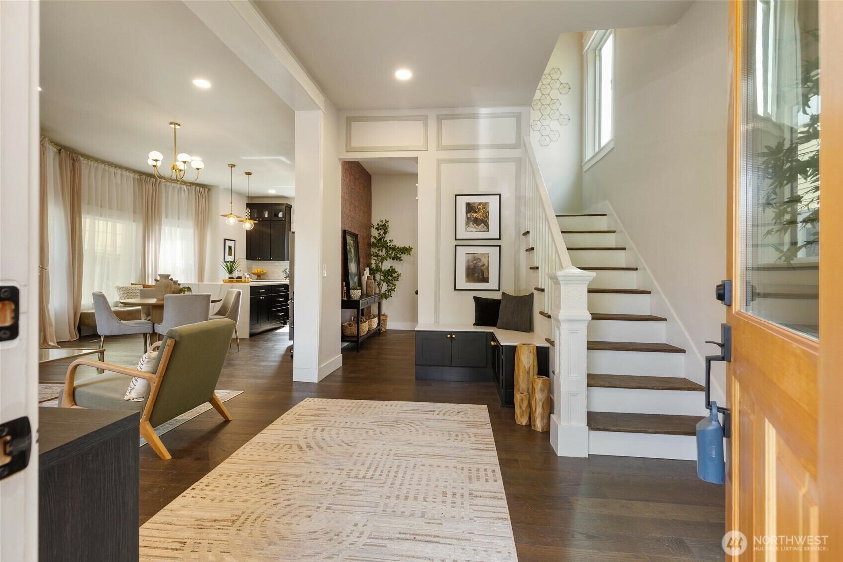 Property Photo: 421 Malden Avenue E WA 98112