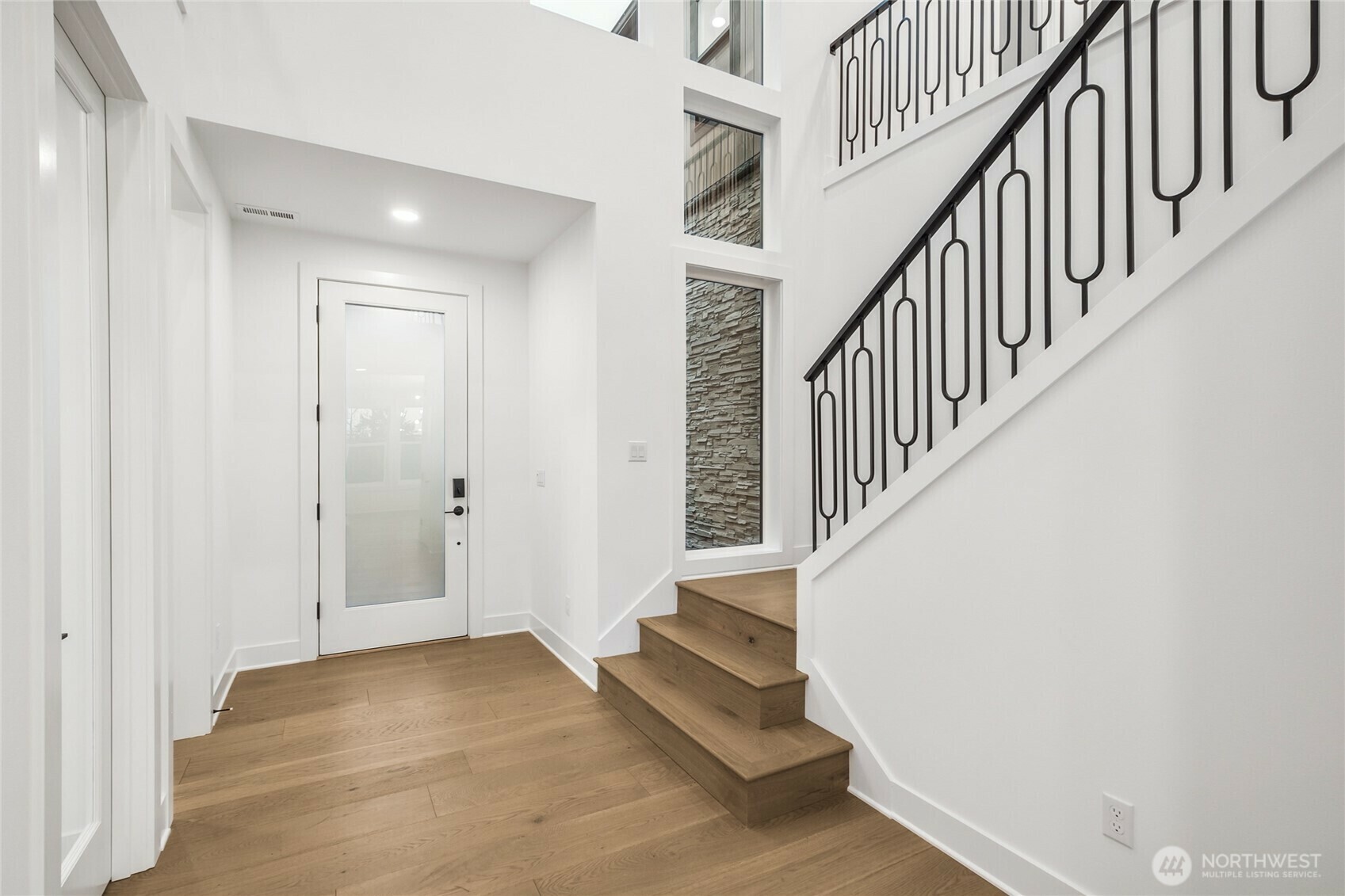 Photo de la propriété: 8413 137th Avenue SE 6 WA 98059