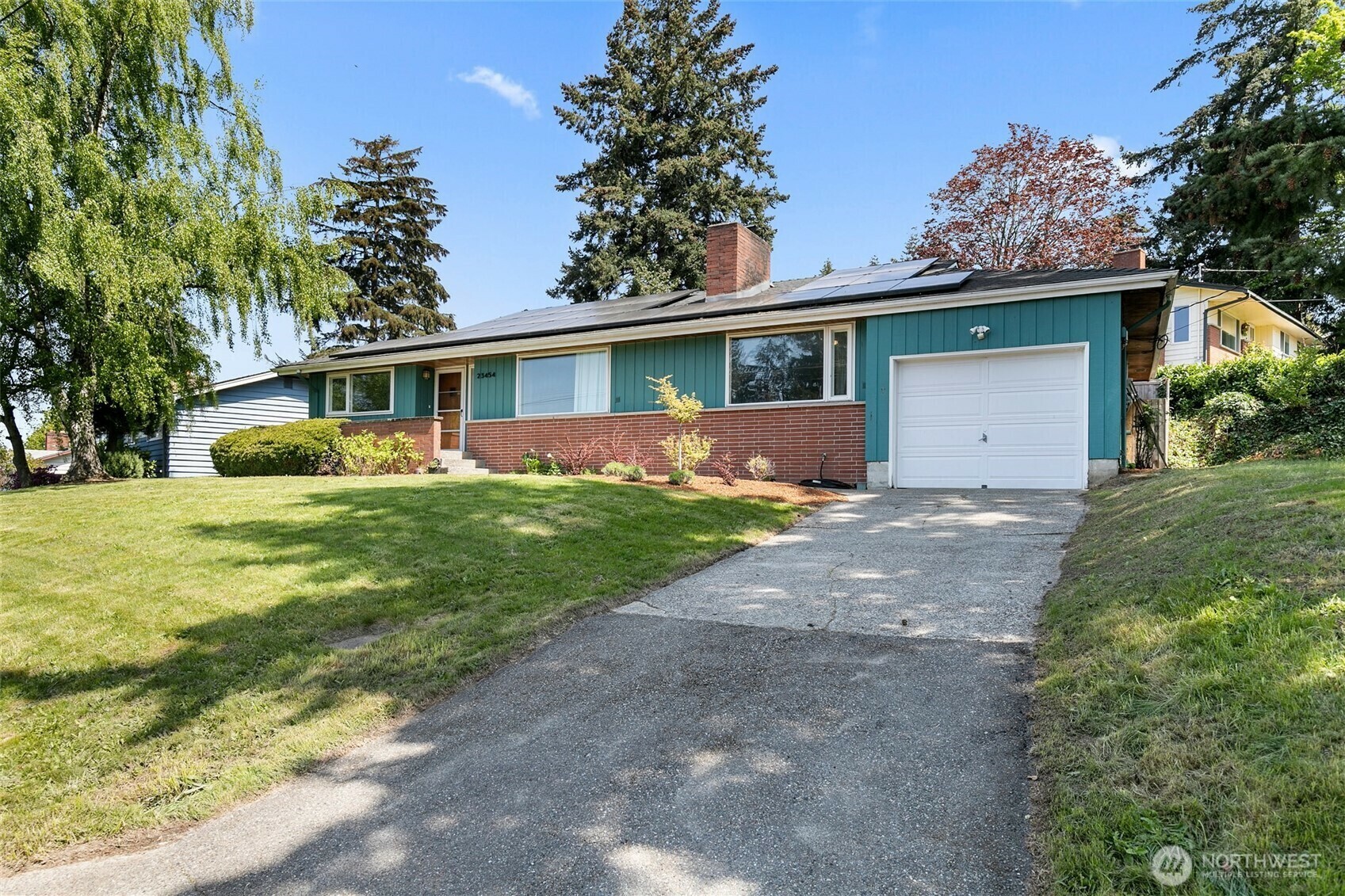 Property Photo: 23454 25th Avenue S WA 98198