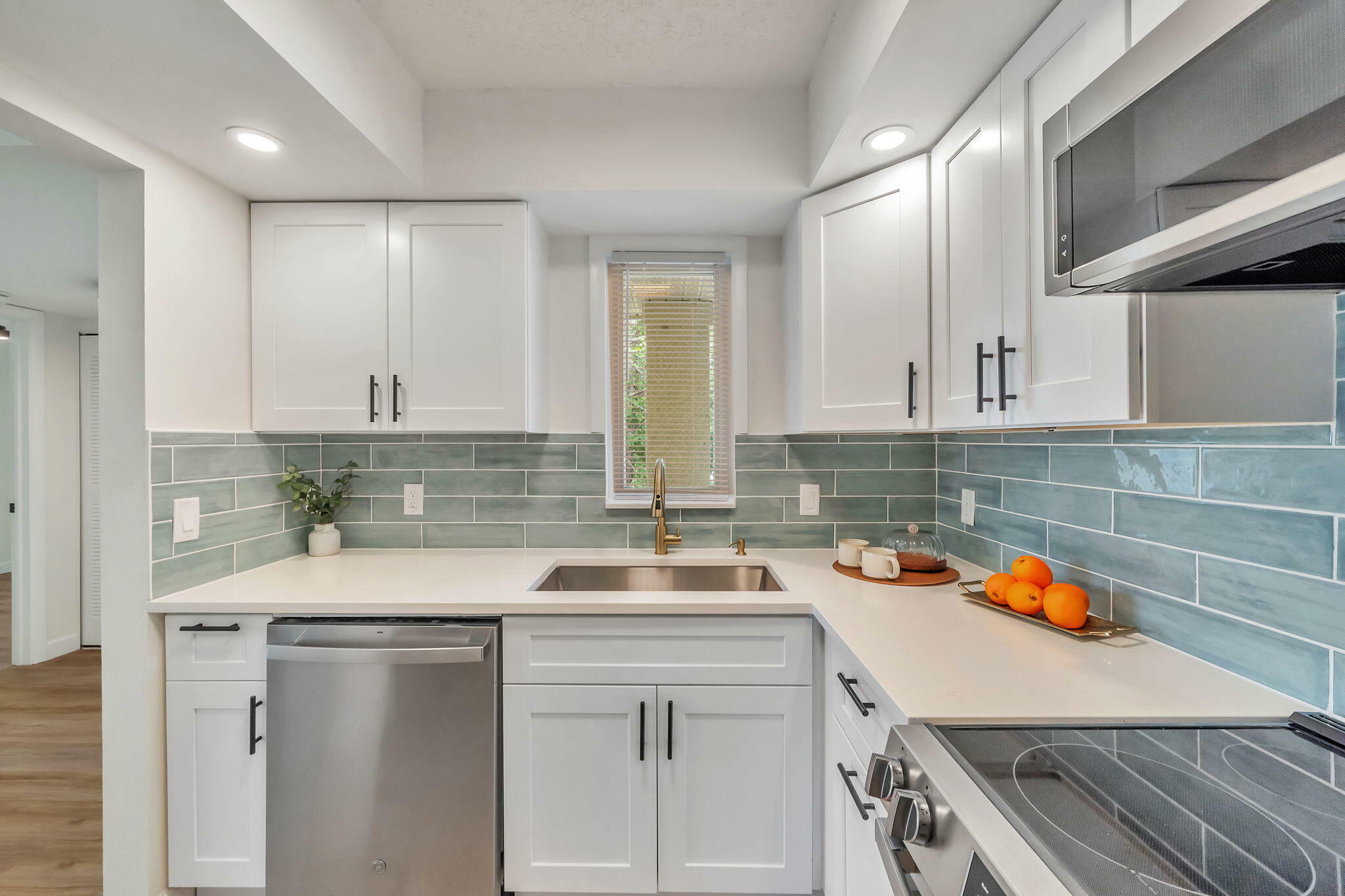 Property Photo: 1602 SE Green Acres Circle U204 FL 34952