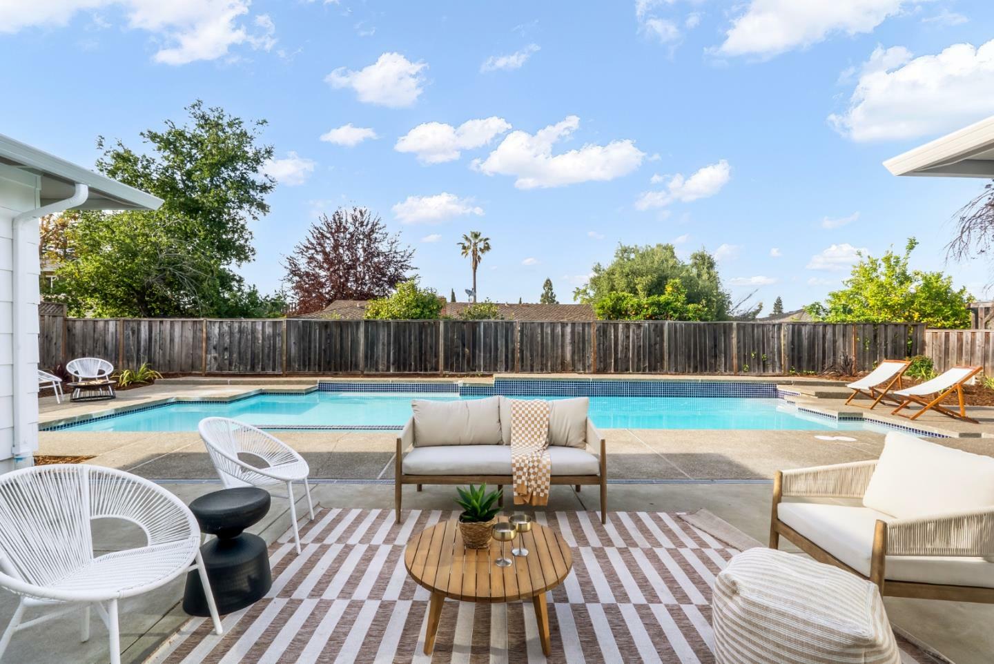 Property Photo: 1215 Weeping Oaks Court CA 95120