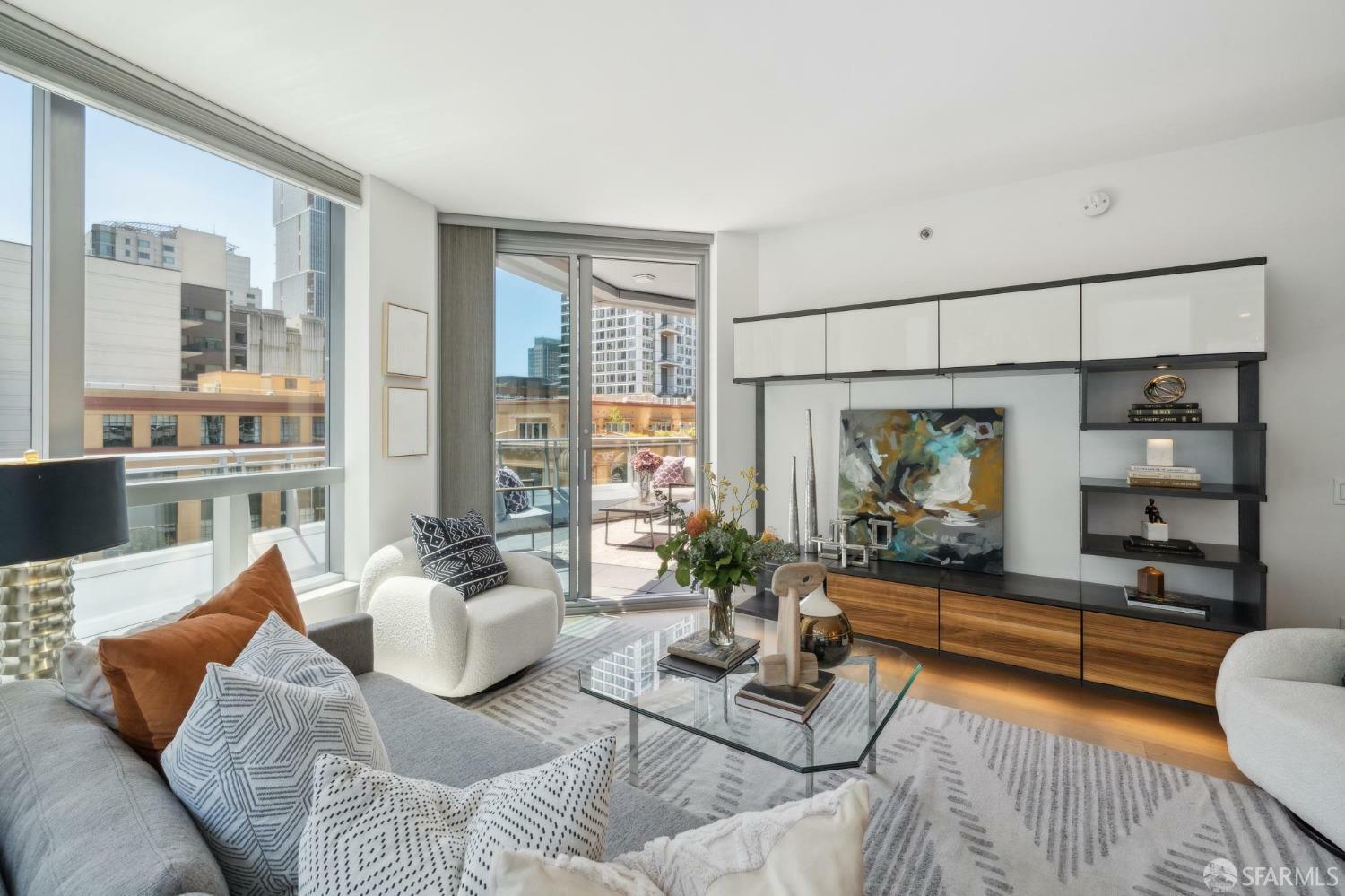 Property Photo: 333 Beale Street 7G CA 94105