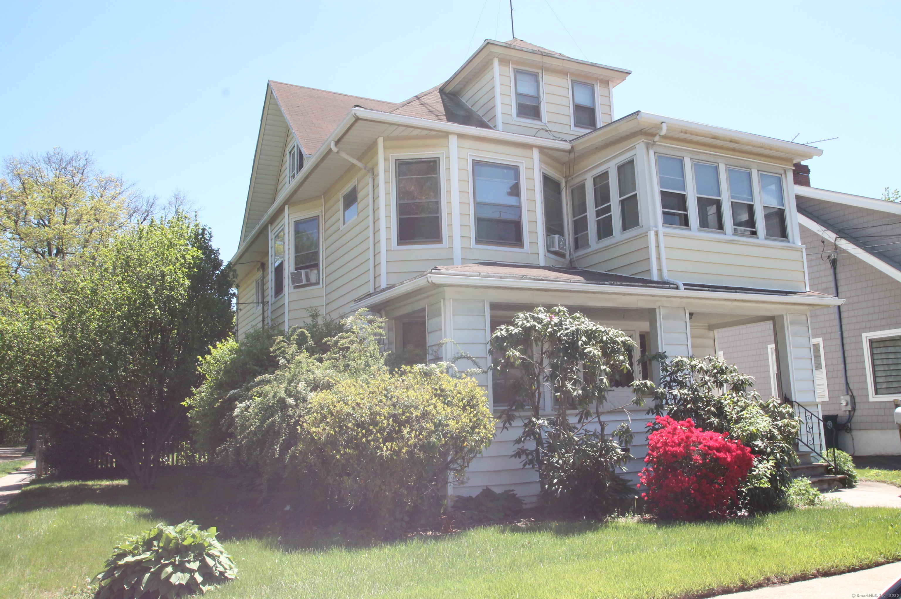 Property Photo: 156 Blakeman Place CT 06615