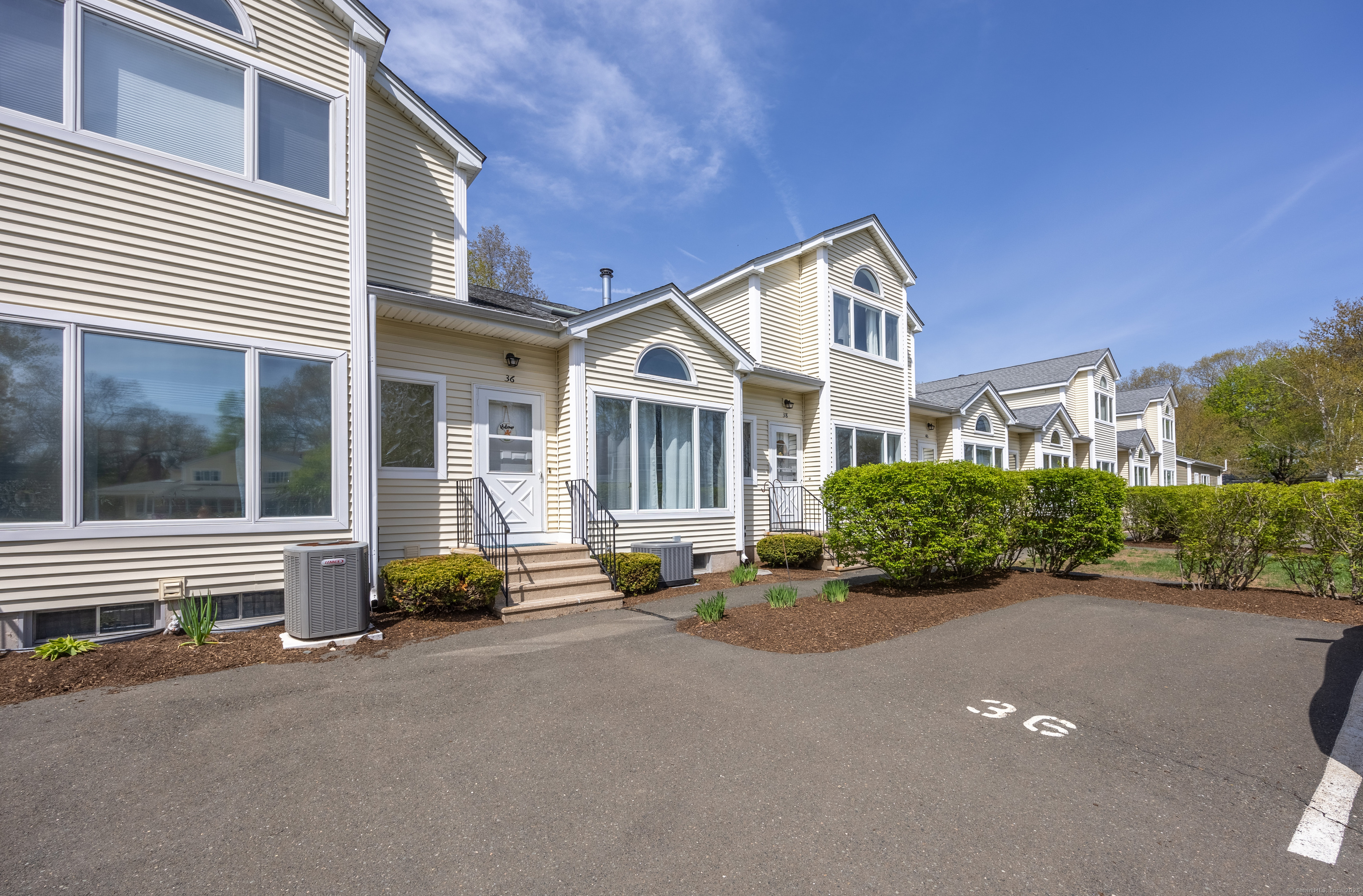 Property Photo: 38 Windmill Springs 38 CT 06035