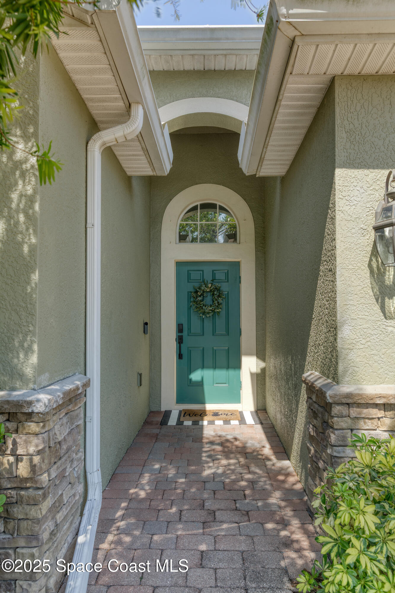 Property Photo:  6024 Trieda Drive  FL 32940 