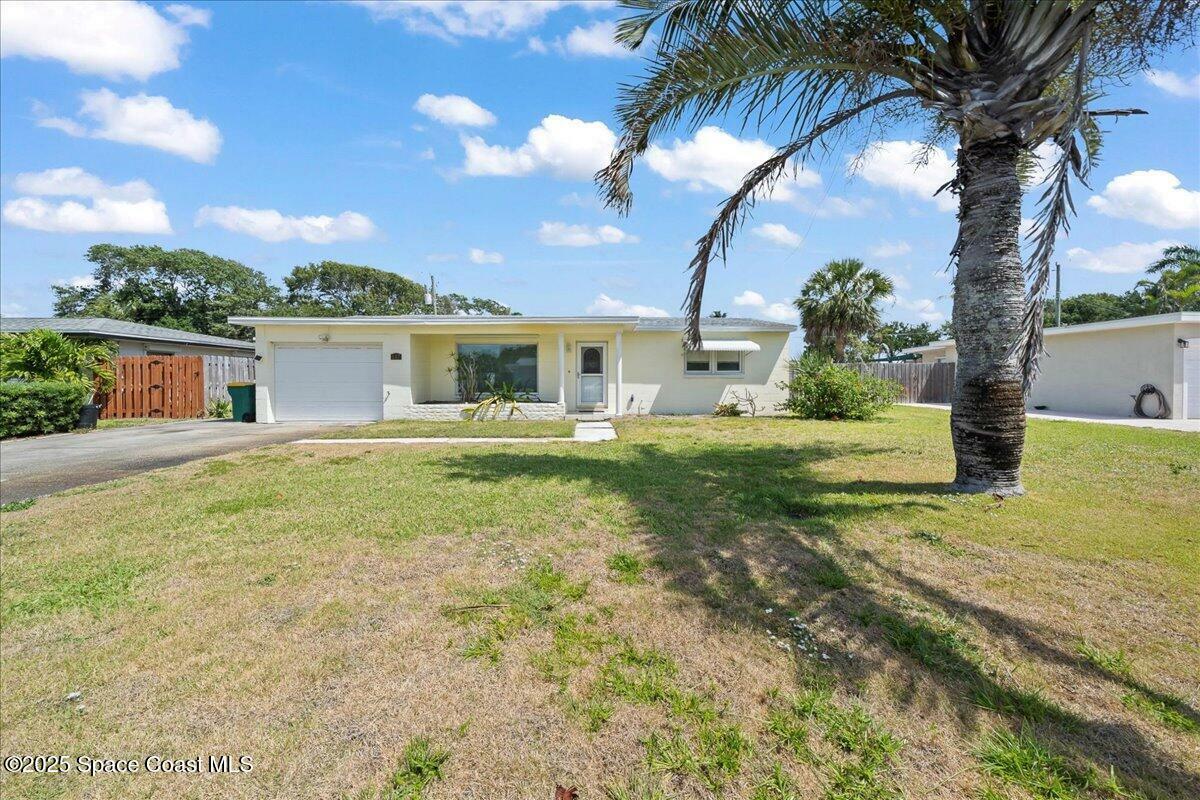 Property Photo: 117 E Claridge Street FL 32937