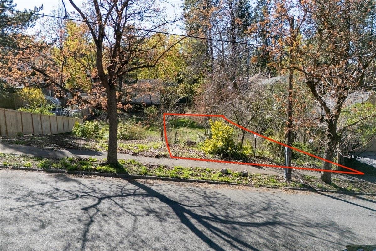 Property Photo: 1208 S Sheridan St WA 99202