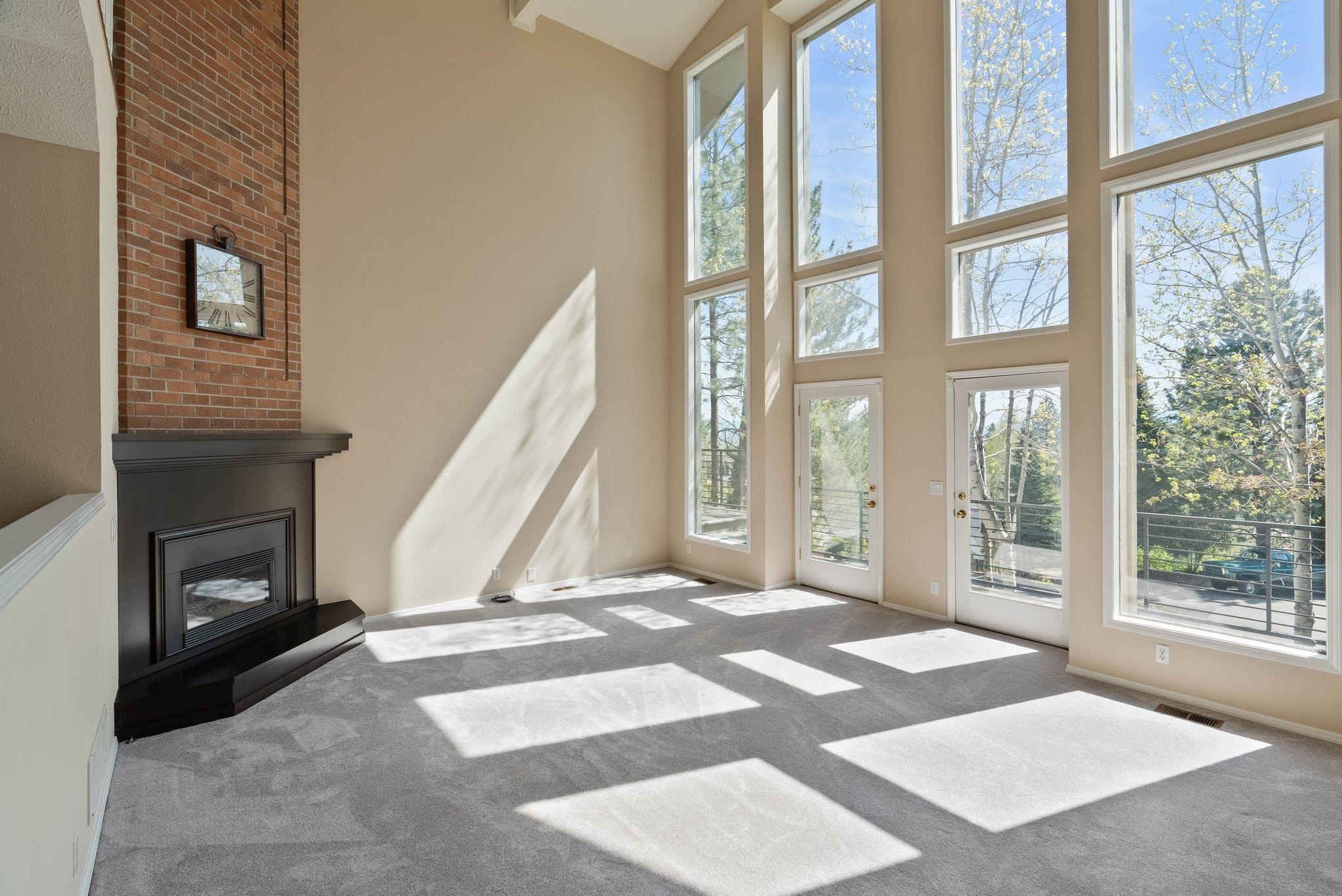 Property Photo: 7621 E Woodview Ct WA 99212