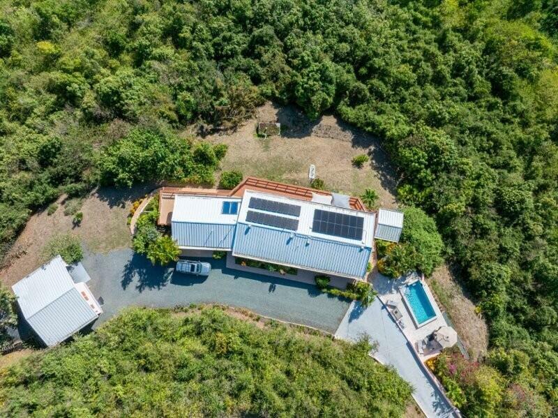 Property Photo: 17 Prospect Hill Na VI 00850