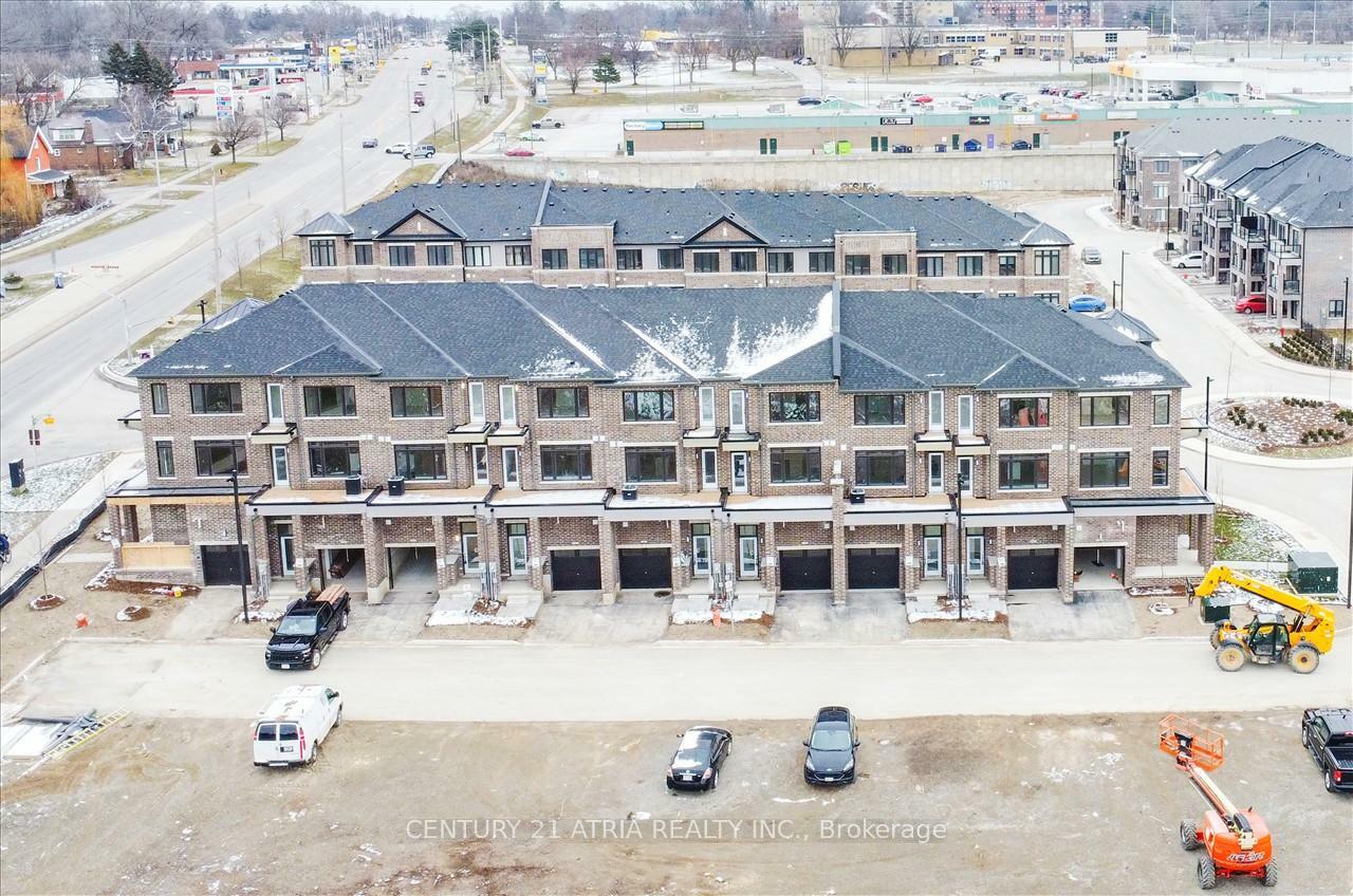 Property Photo: 585 Colborne Street 202 ON N3S 3M7