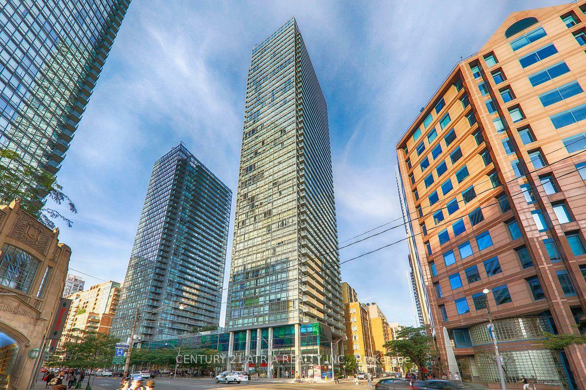 Property Photo: 37 Grosvenor Street 710 ON M4Y 3G5