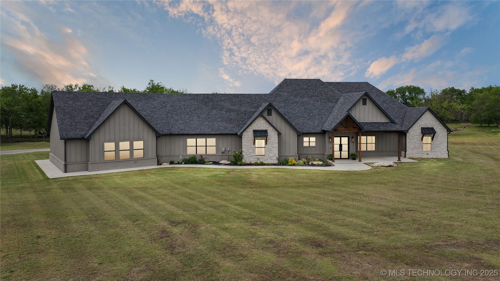 Property Photo:  24876 S 4098 Road  OK 74019 