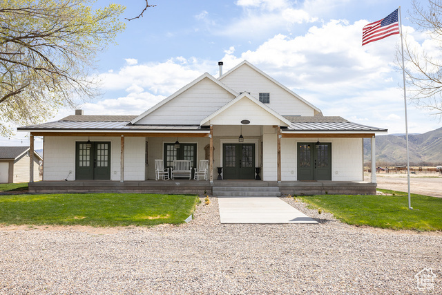 Property Photo: 815 S Annabella Rd UT 84701