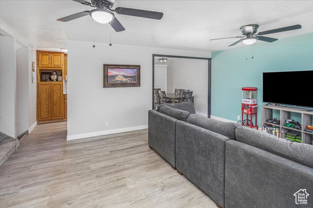 Property Photo: 105 S 600 W UT 84337