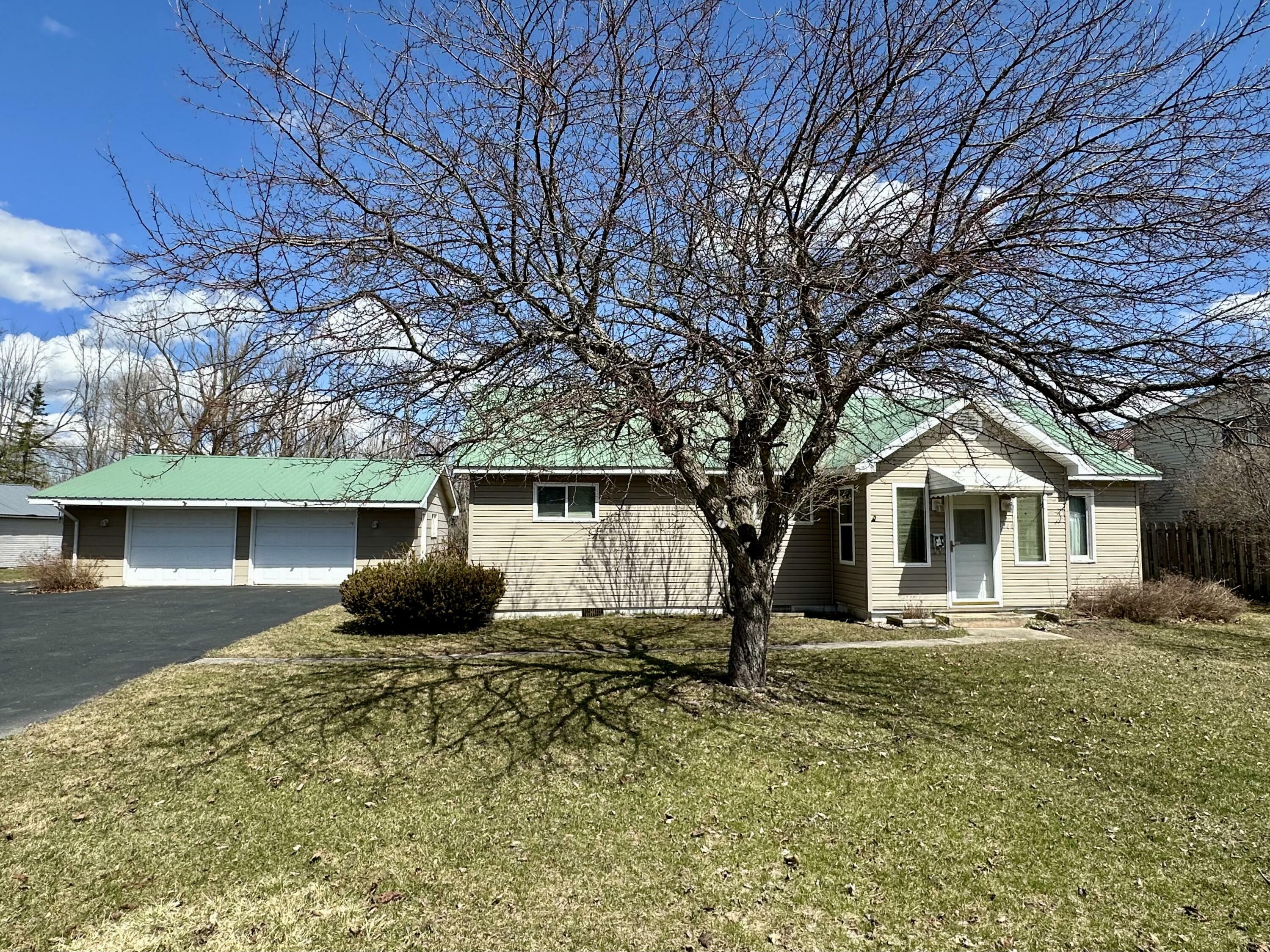 Property Photo: 916 W First Street MI 49721