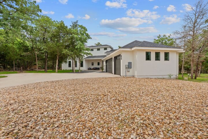 Property Photo: 103 Mills Crossing TX 78602