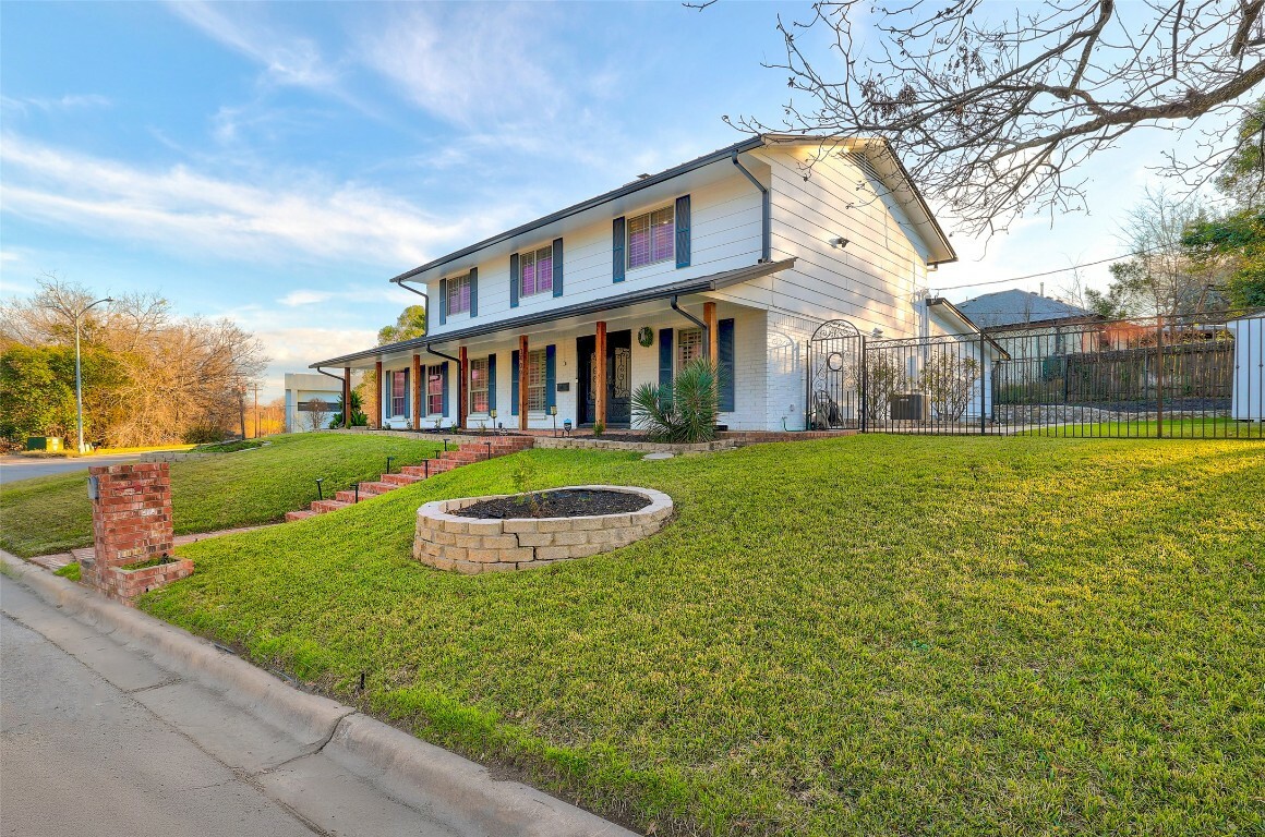 Property Photo: 3409 Lakeside Drive TX 78723