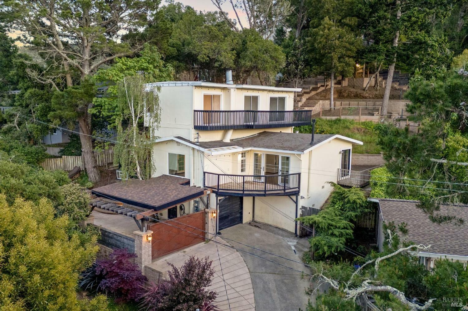 Property Photo: 466 Green Glen Way CA 94941