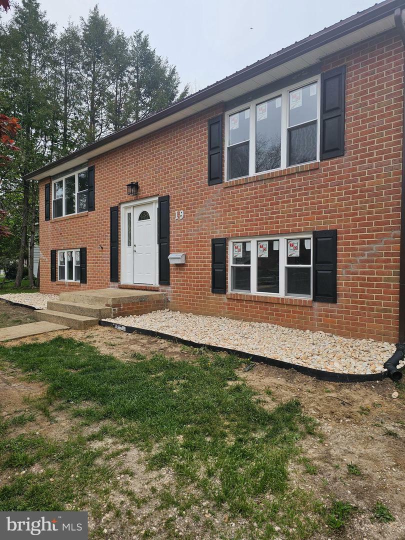 Property Photo: 19 Edgelea Drive PA 17201