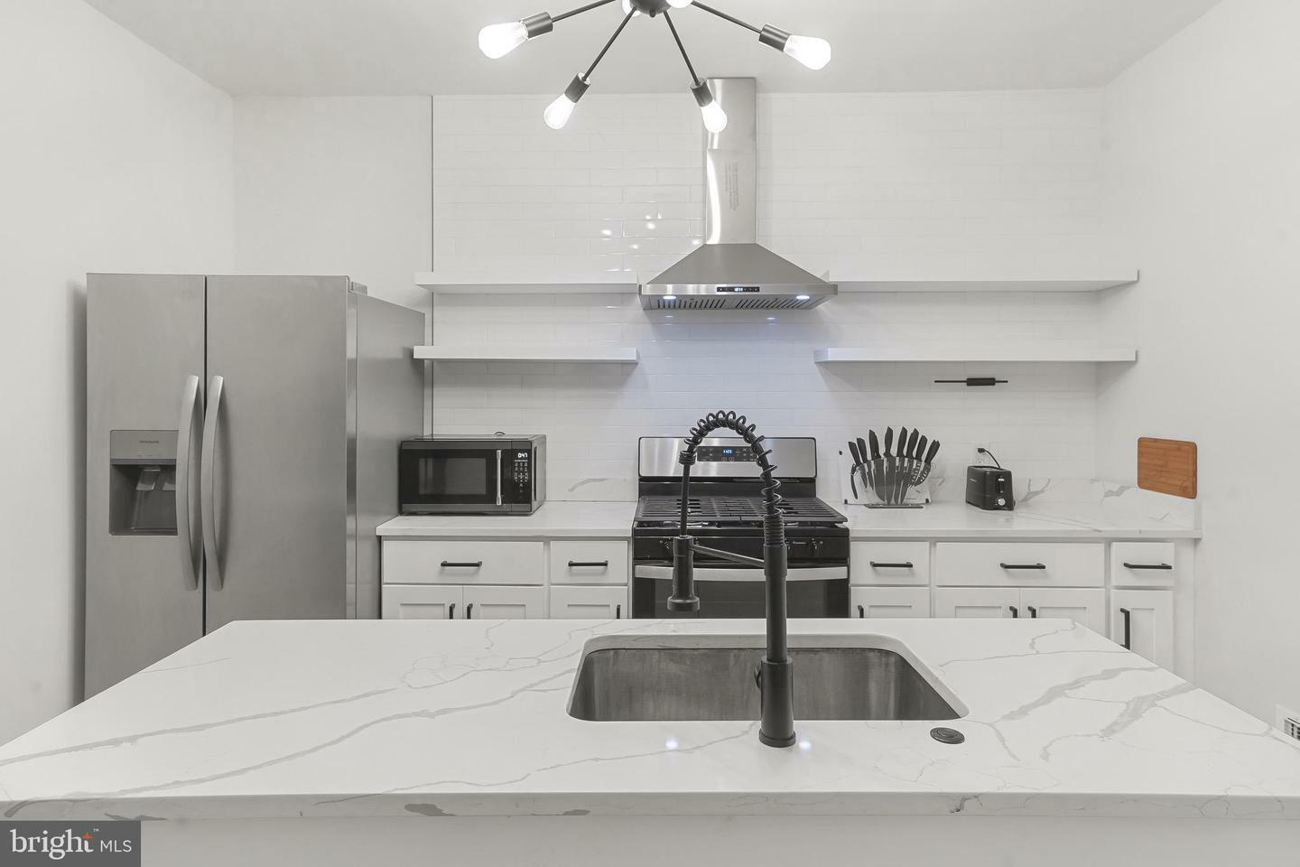 Property Photo: 3822 6th MD 21225