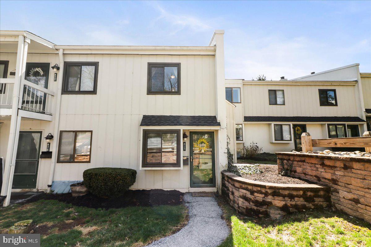 475 Summit House  West Chester PA 19382 photo