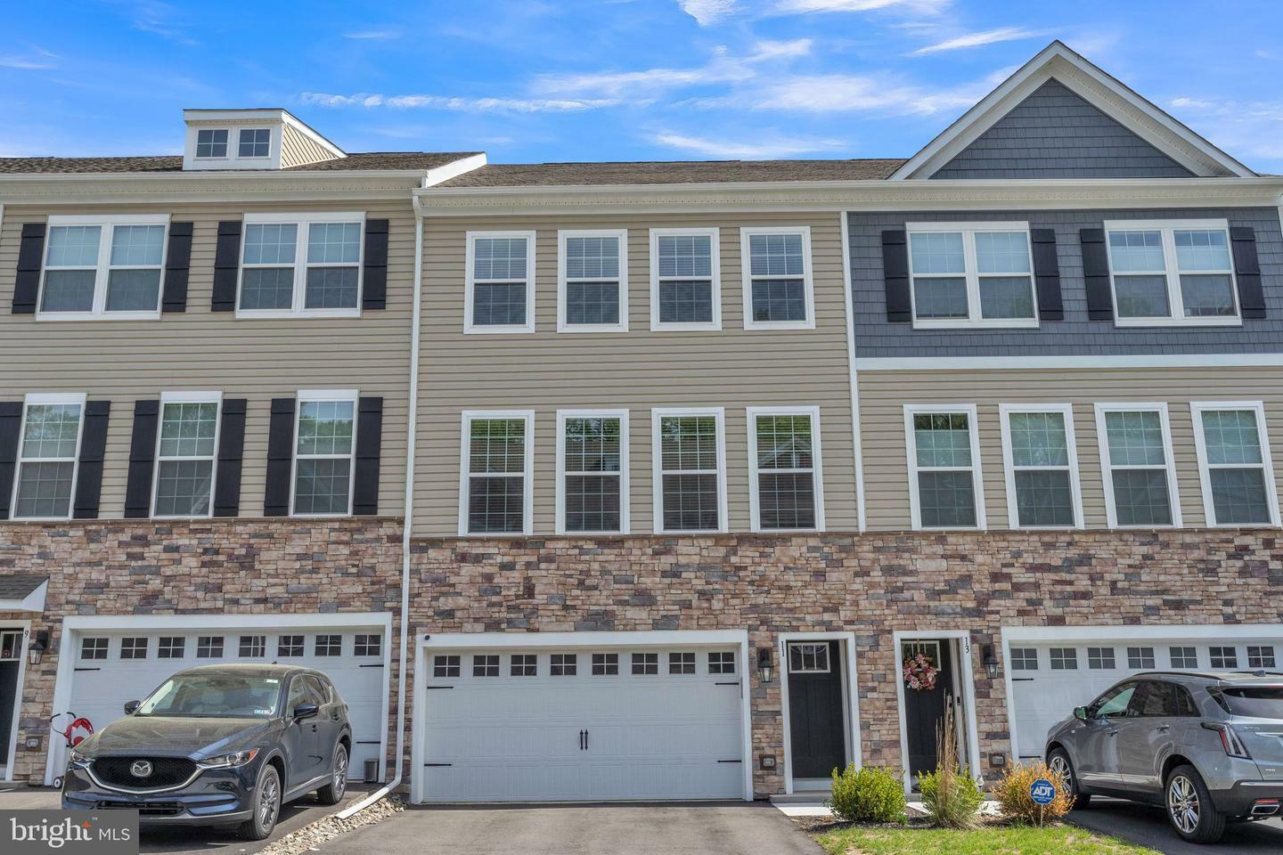 Property Photo: 11 Lilac Circle NJ 08054