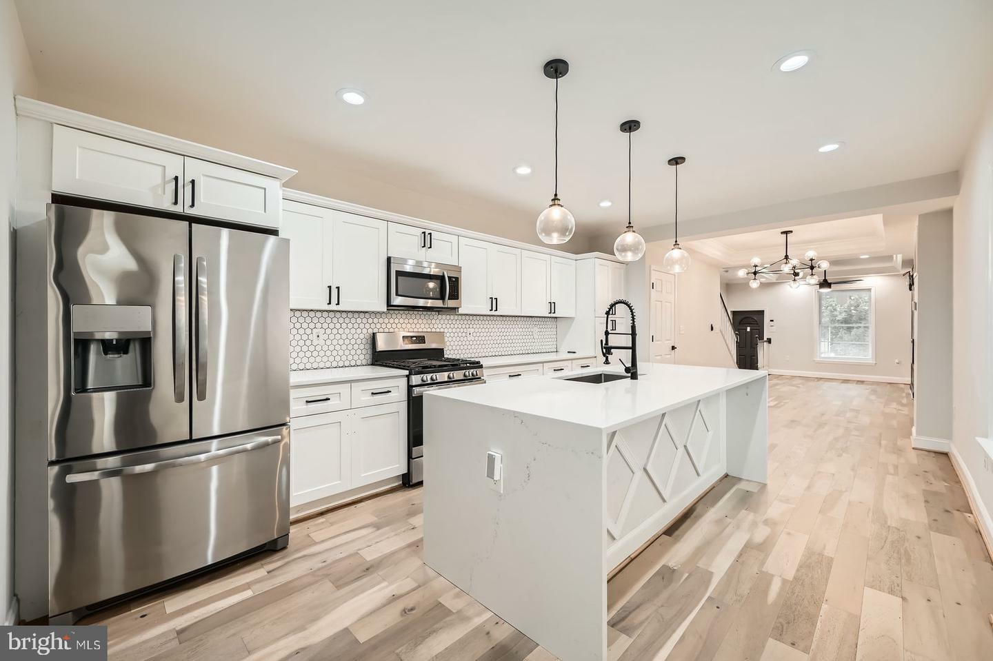 3014 Oakford Avenue  Baltimore MD 21215 photo