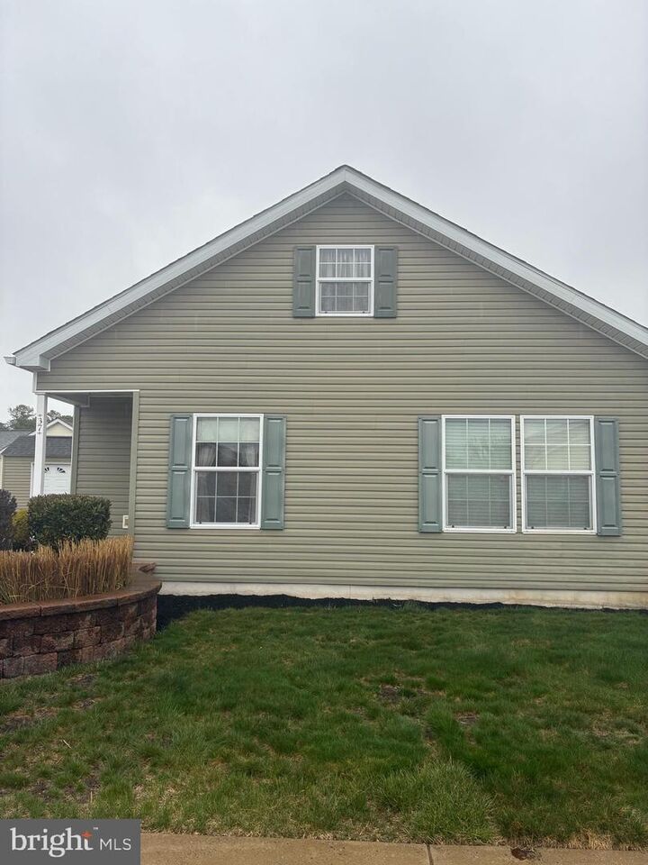 Property Photo: 37 Paul Revere Ct Paul Revere Court NJ 08332