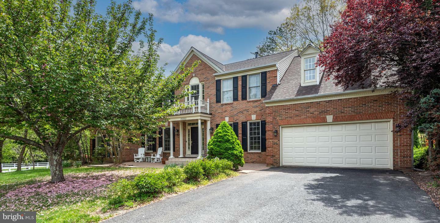Property Photo: 15551 Smithfield Place VA 20120