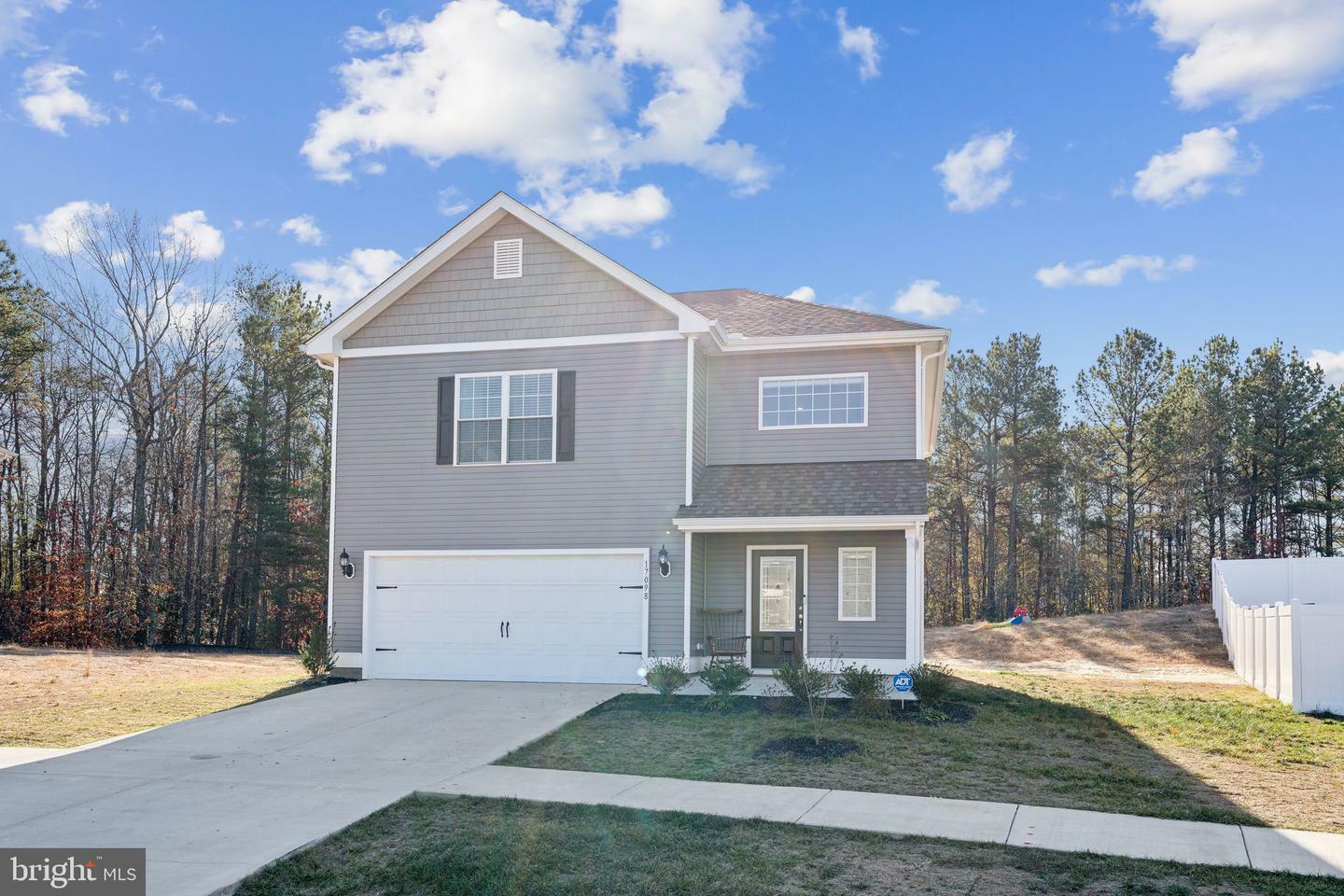 Property Photo: 17098 Rollins Road VA 22427