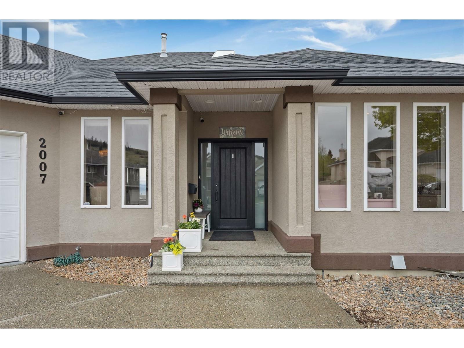 Property Photo:  2007 Muirfield Road  BC V1S 1S6 