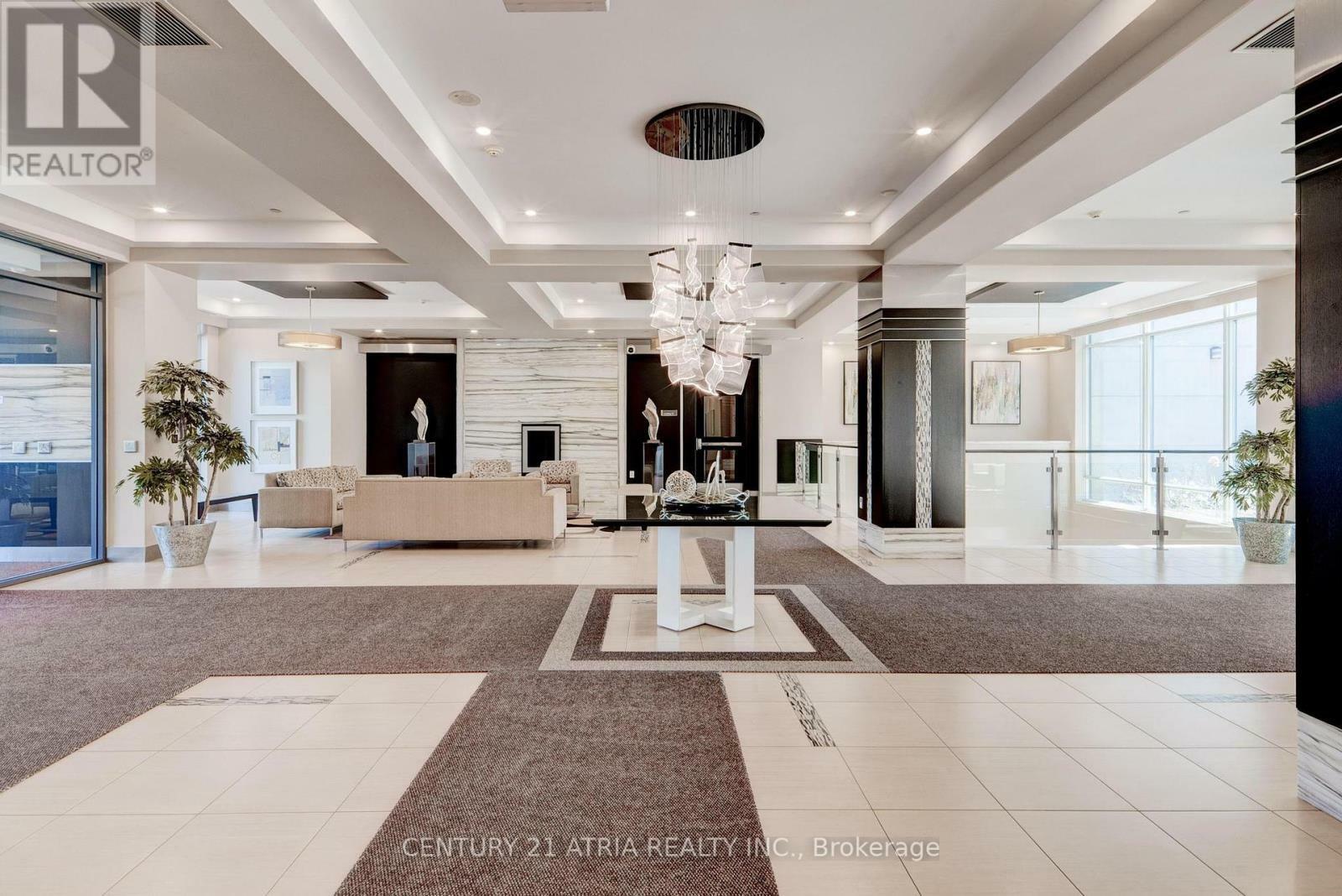 Property Photo: 55 South Town Centre Boulevard 608 ON L6G 0B1