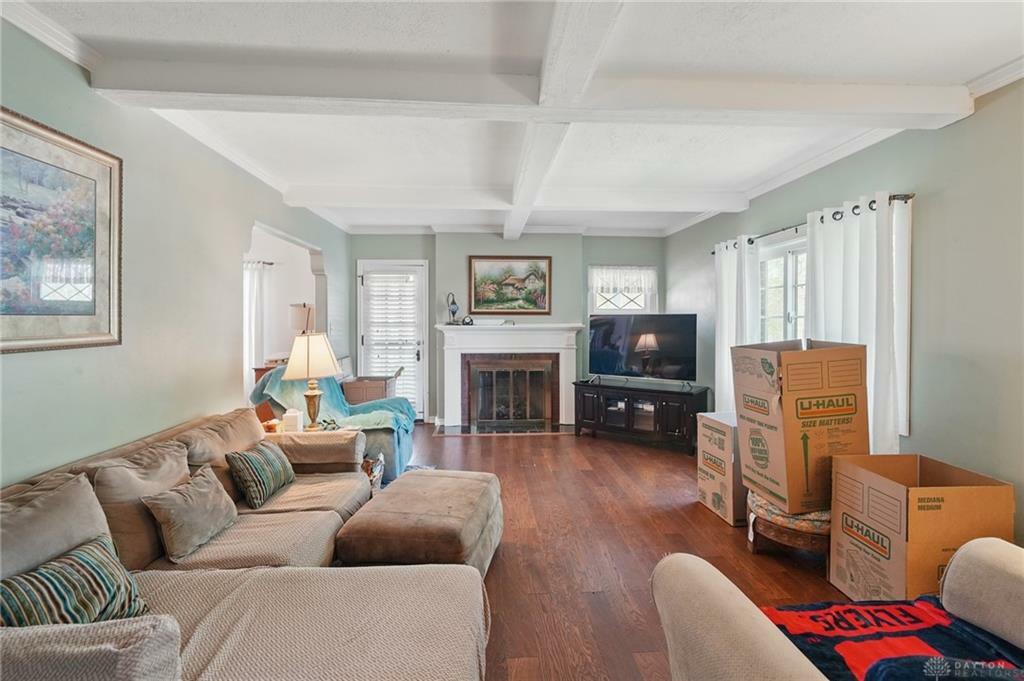 Property Photo: 1305 E Schantz Avenue OH 45419