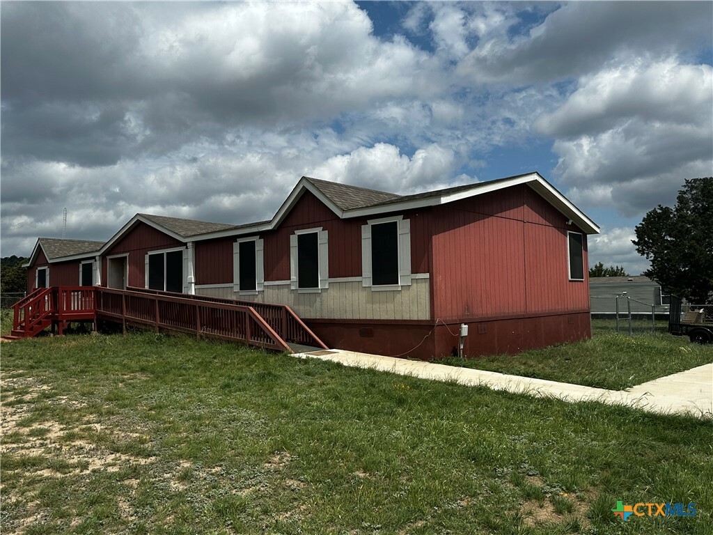Property Photo: 230 Julia Drive TX 76522